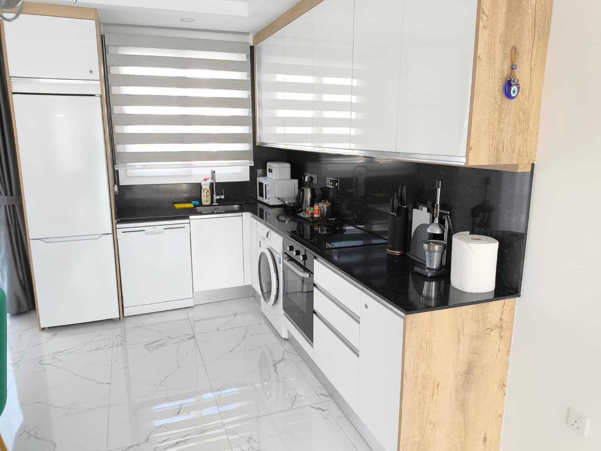 Luxury Two-bedroom At Four Seasons Life 2 16-b Apartment