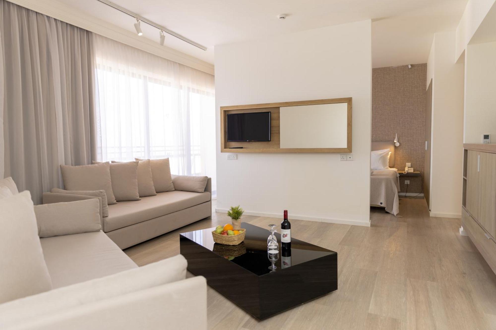 Venus Hotel 5*