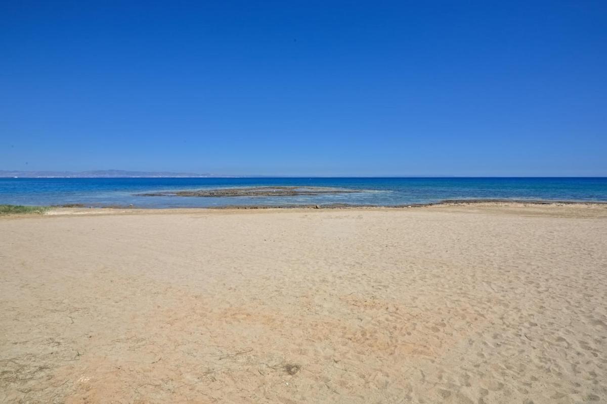 Seaview Luxury Jacuzzi & Pool! 2 Min Villa