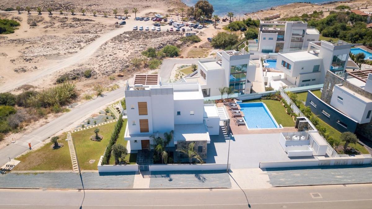 Beachfront Luxury Idania Pousada