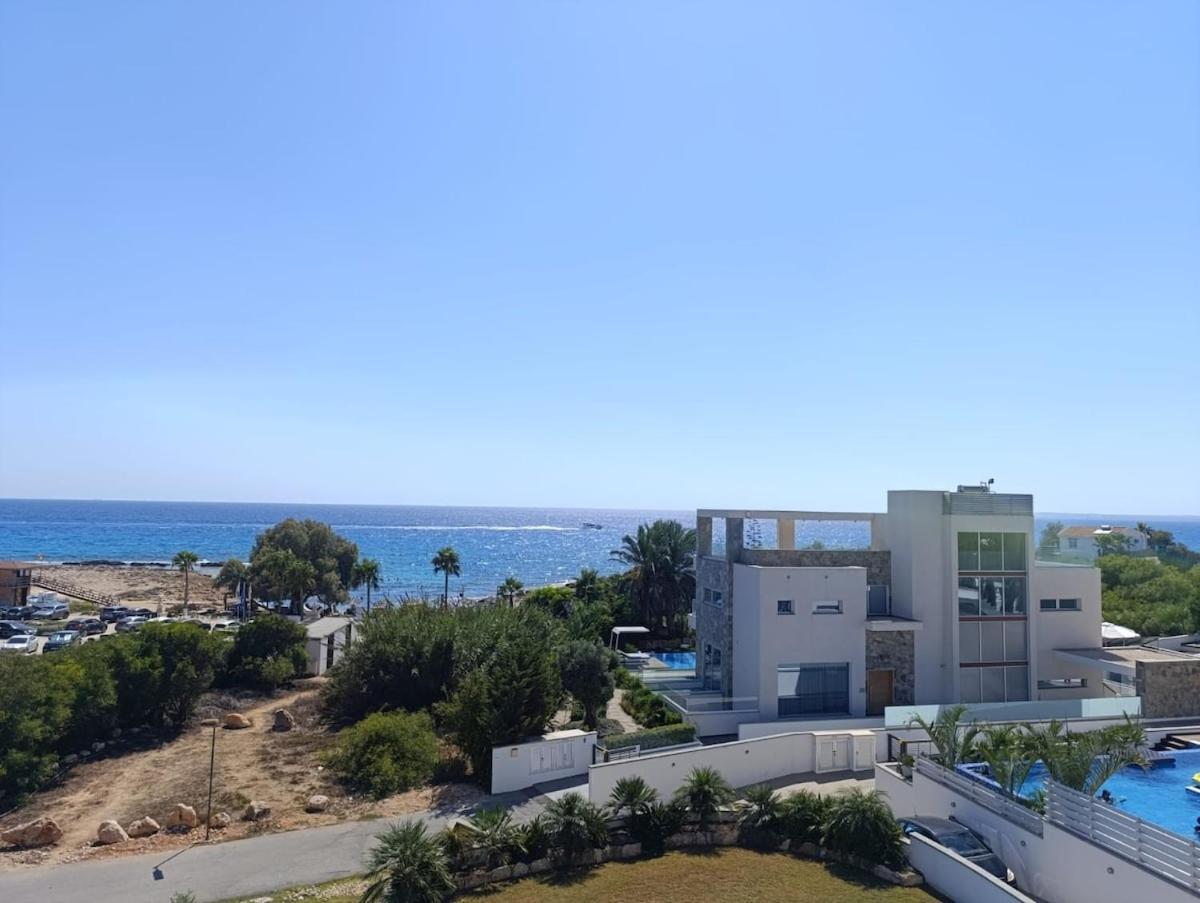 Pousada Beachfront Luxury Idania