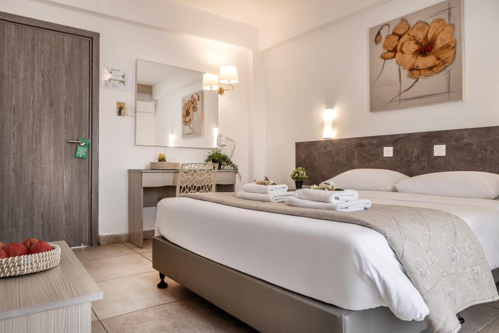 Hotel Cactus 2*