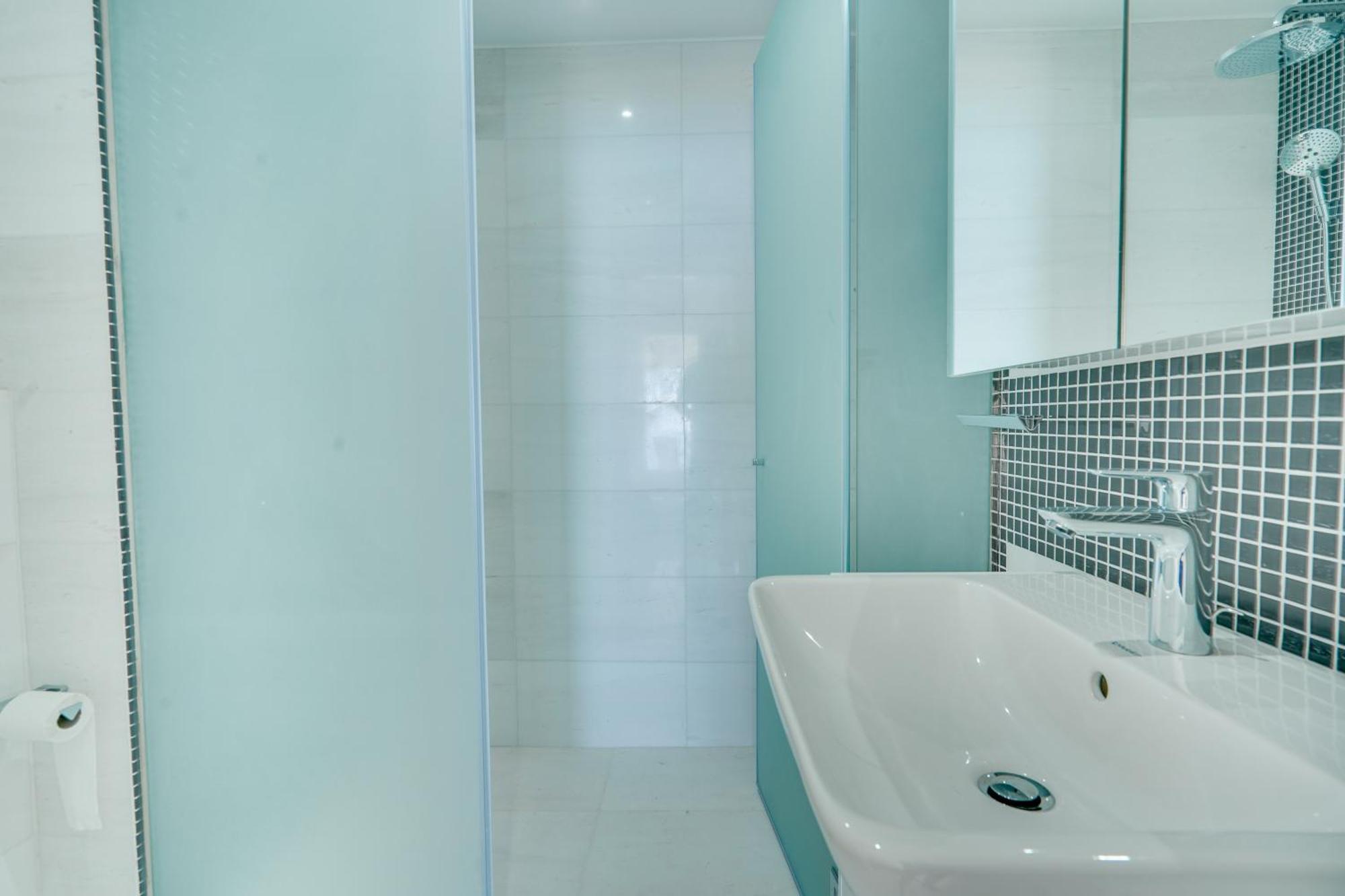 Resitour - Karina Heights Villa Tala