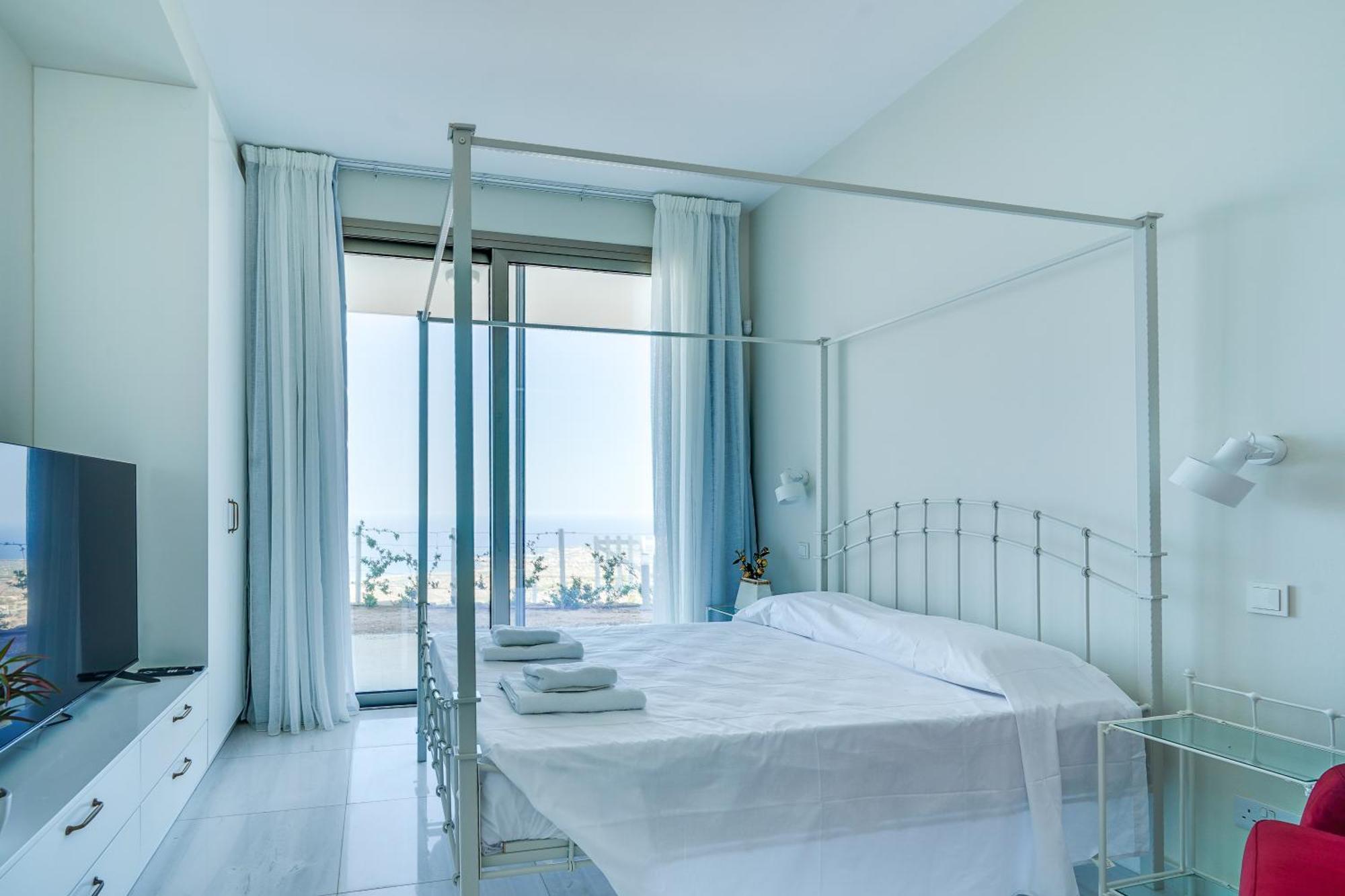 Villa Resitour - Karina Heights Tala