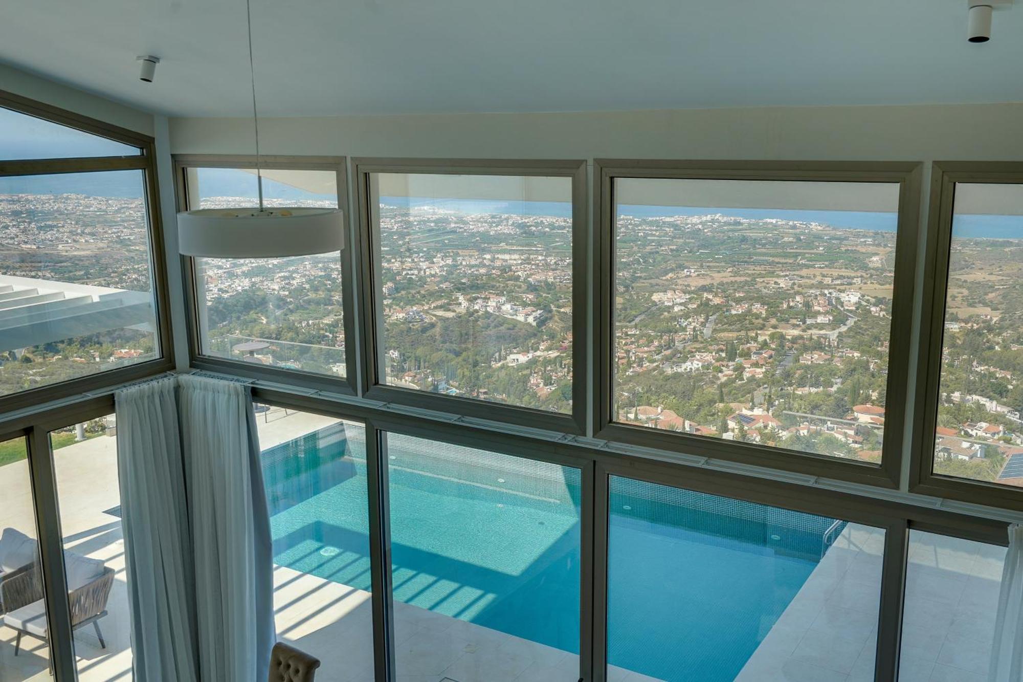 Villa Resitour - Karina Heights Tala