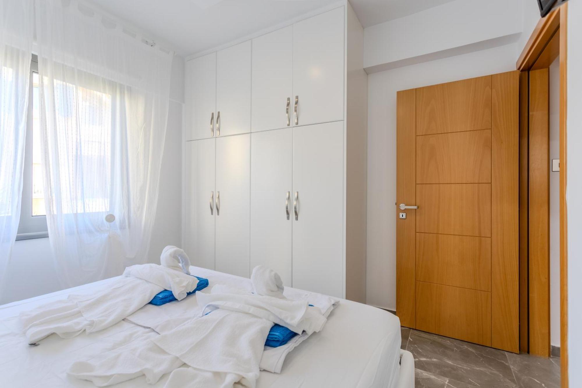 Apartment H&o Sea Breeze Boutique Klorakas