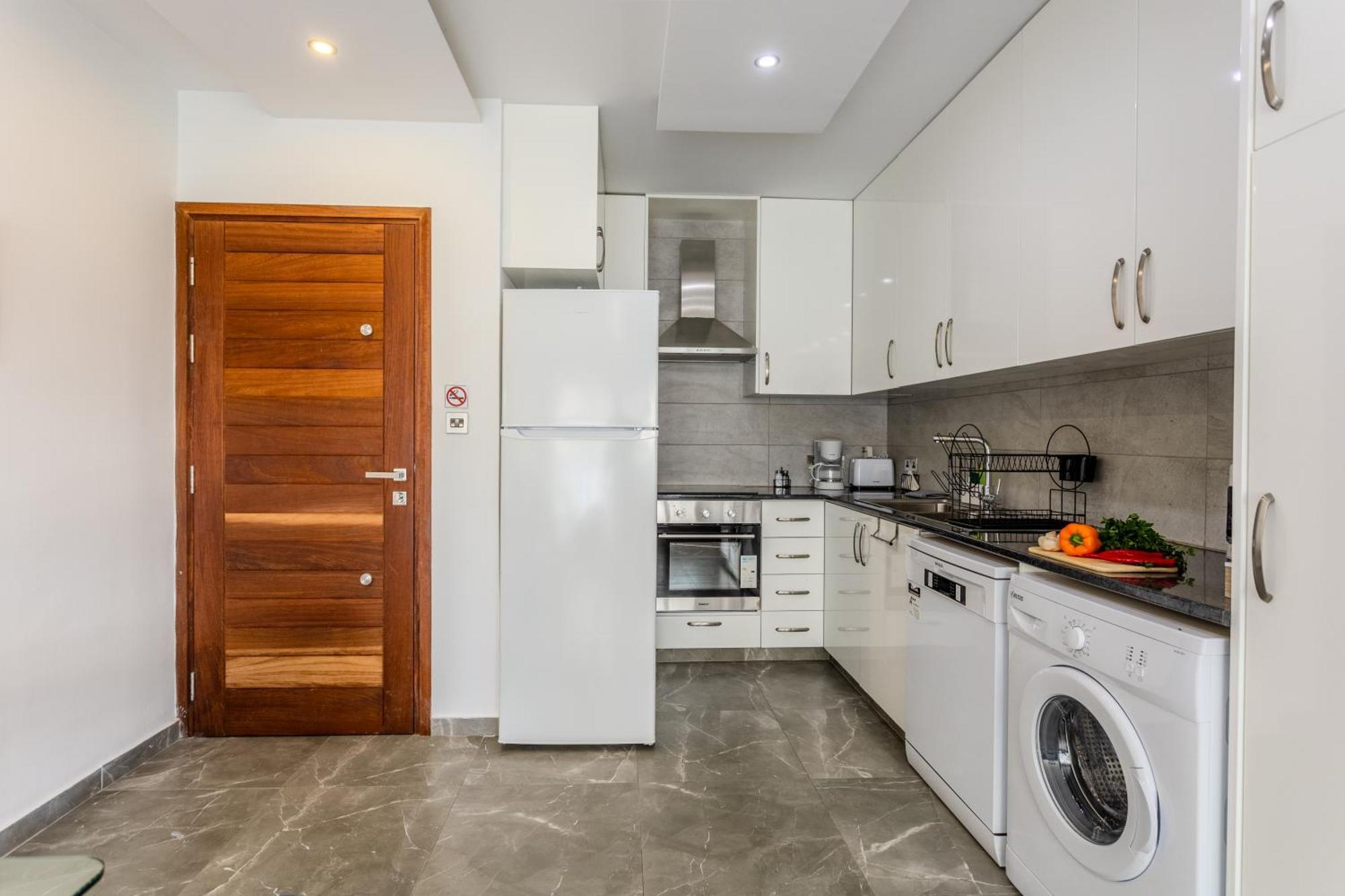 Appartement H&o Sea Breeze Boutique Klorakas
