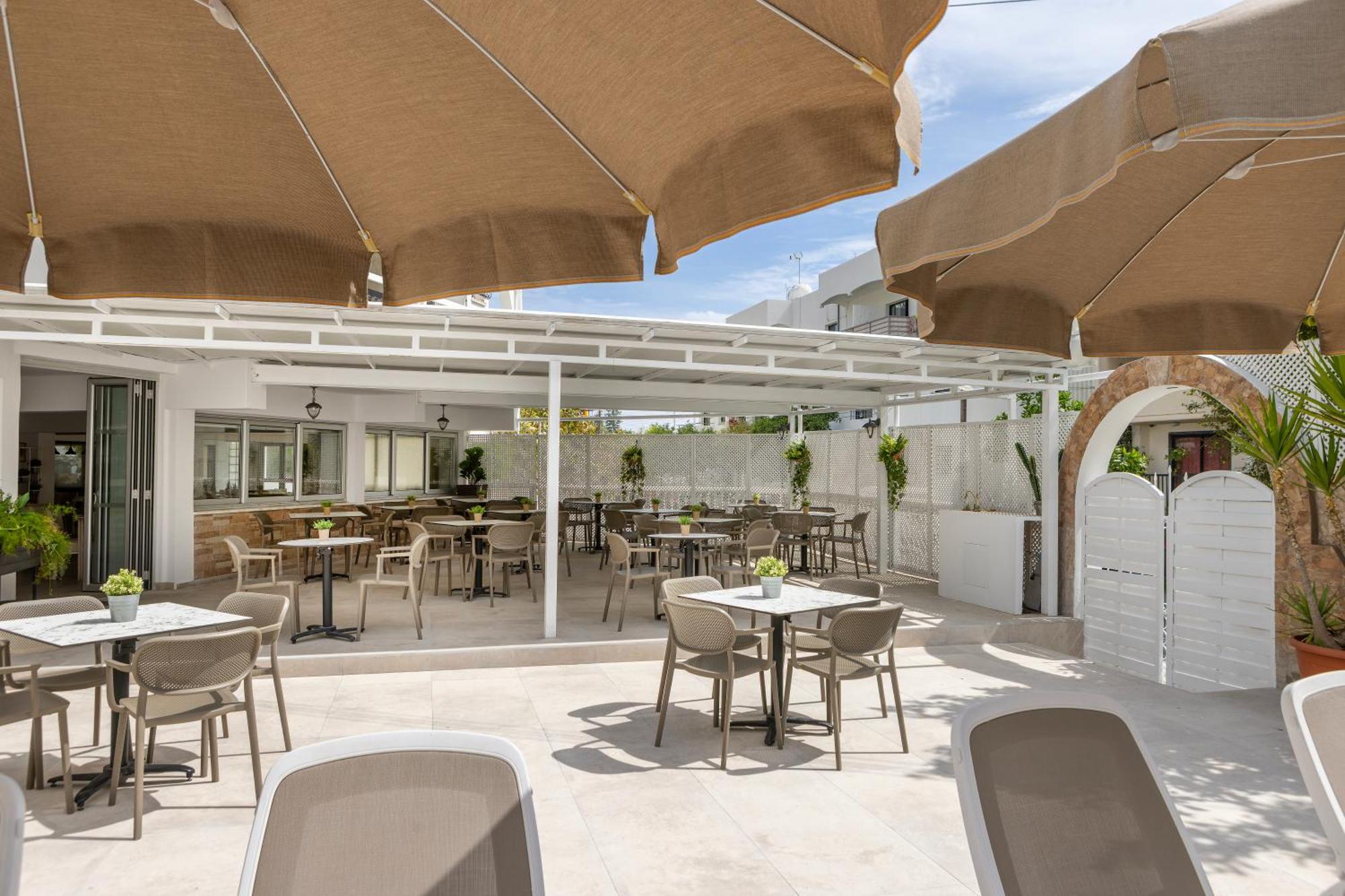 Hotel Cactus 2*