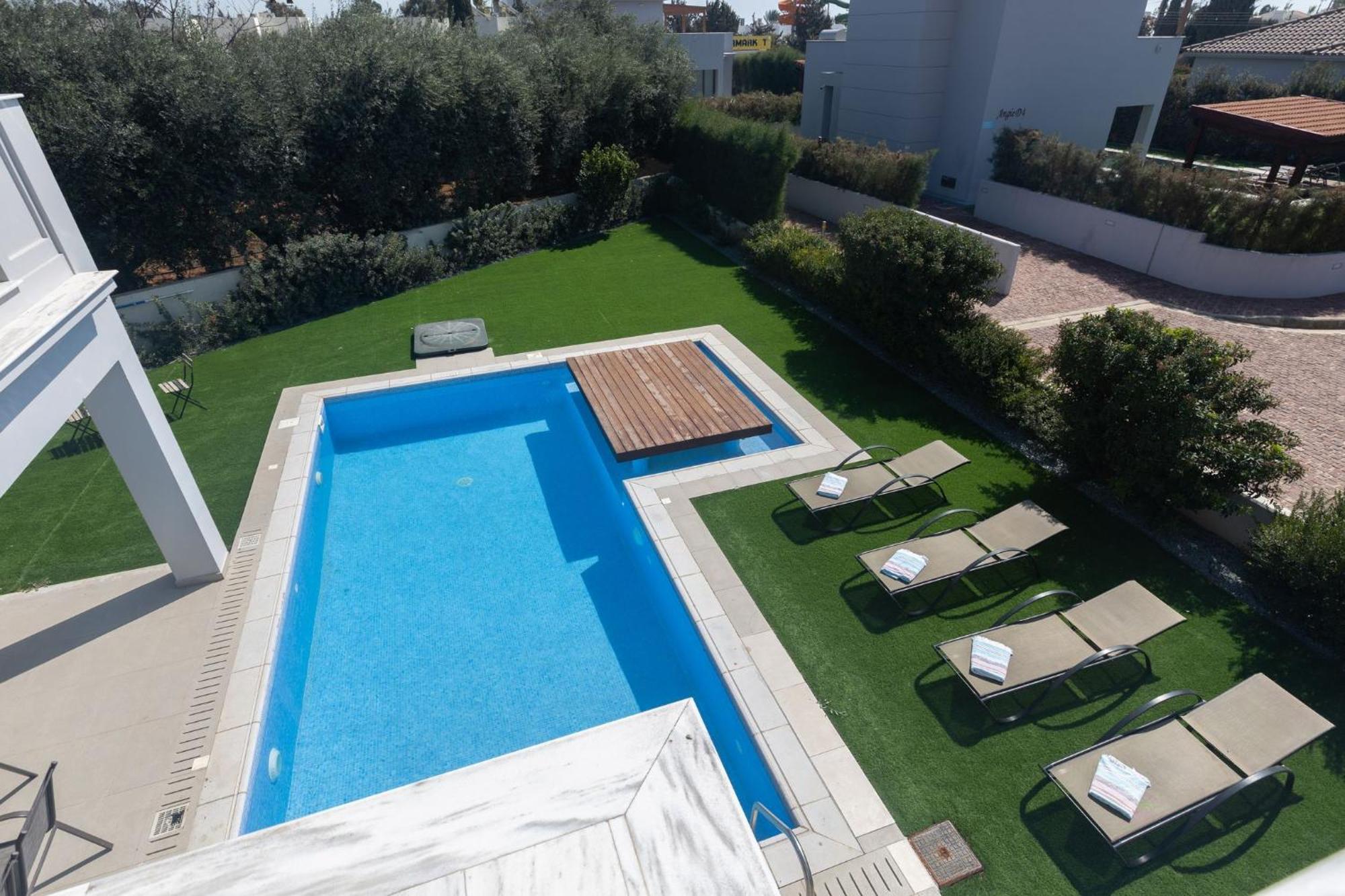 Svd2 * Ayia Napa