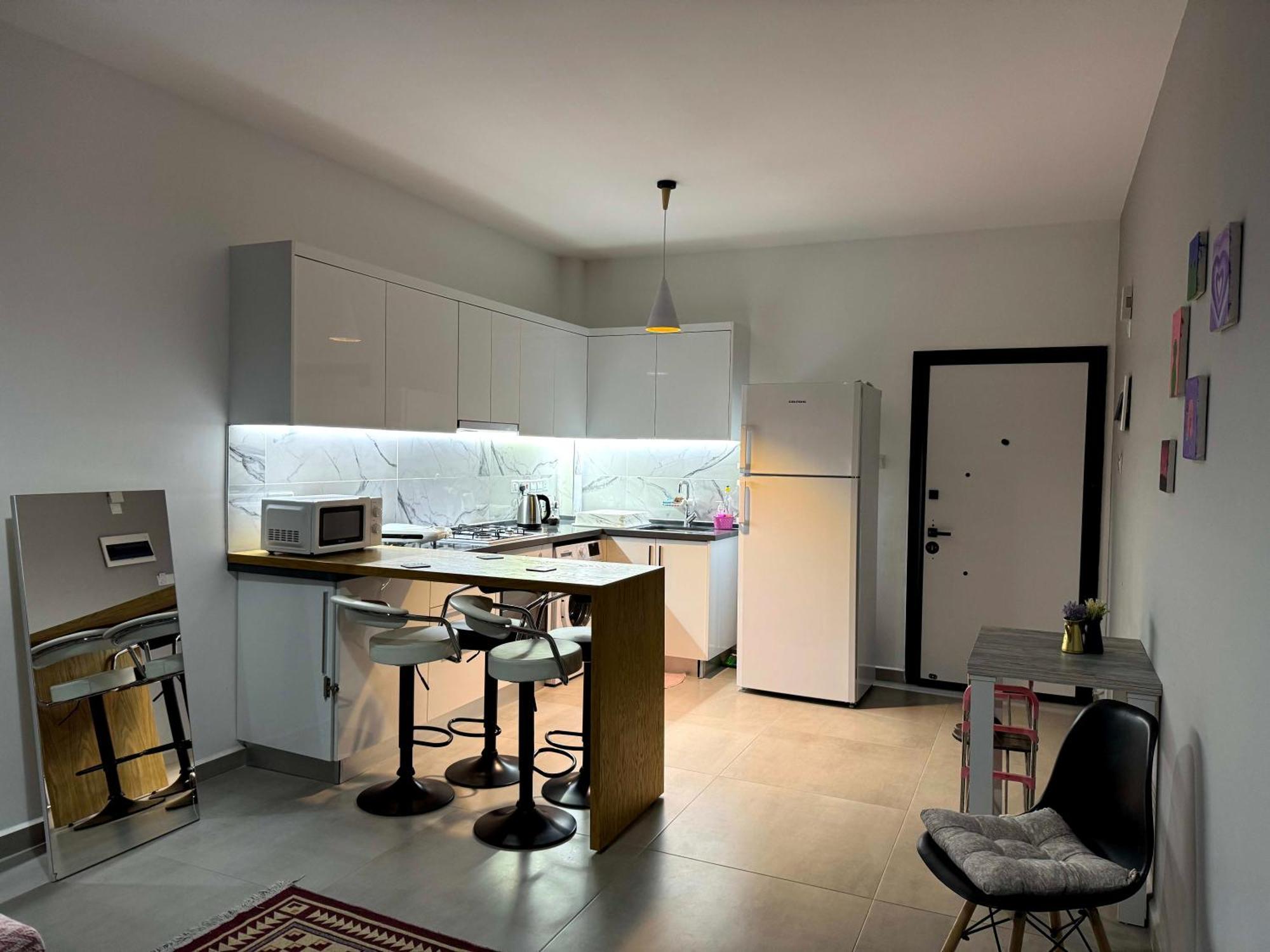 Flat In Caesar Apartment *