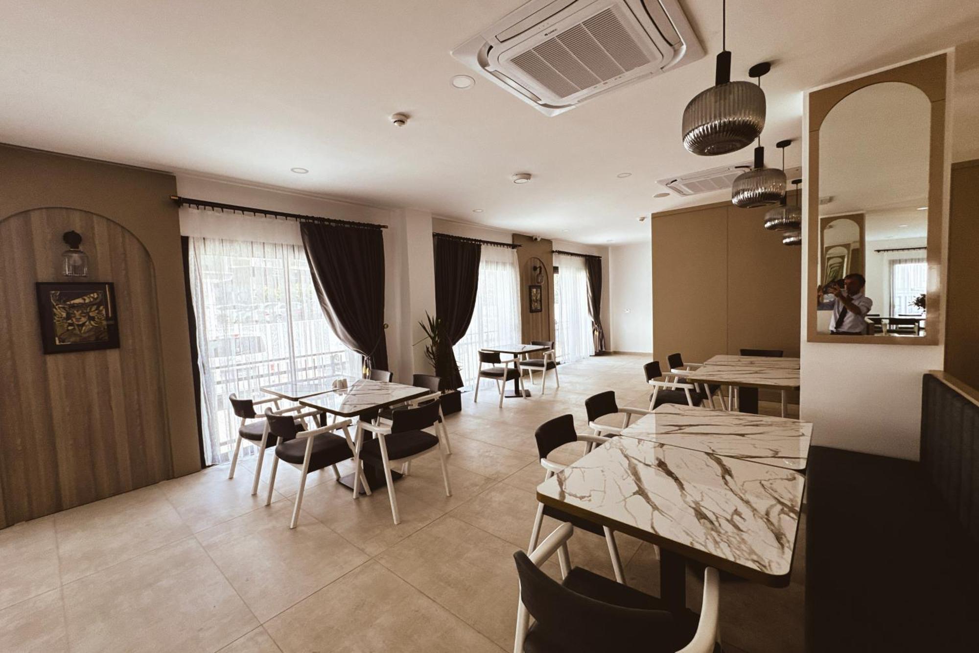 Dorana Art Hotel 3*