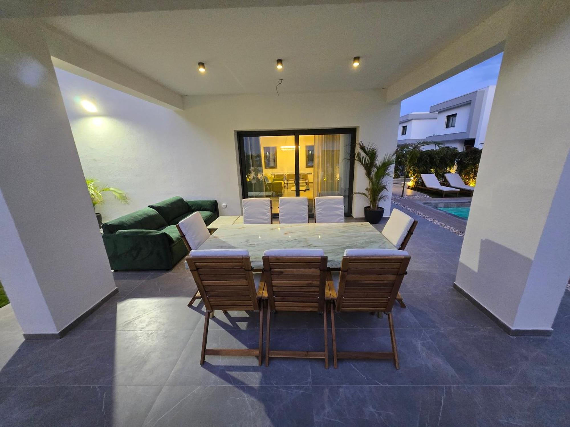 Tg New Luxury Private Resort Villas - Heated Salty Swimming Pool, Outdoor Jacuzzi, Sauna, Exotic Garden * Limassol