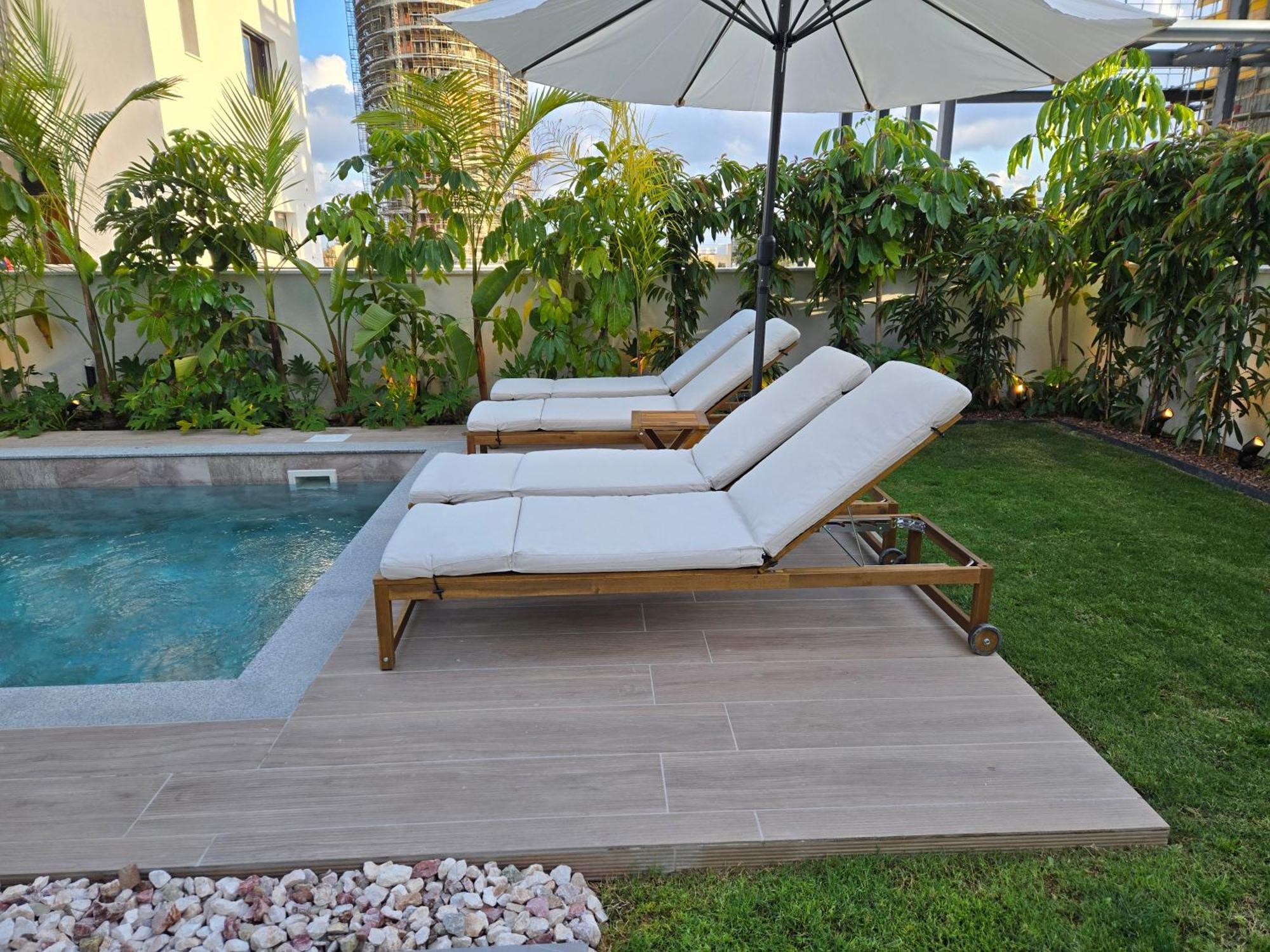 Tg New Luxury Private Resort Villas - Heated Salty Swimming Pool, Outdoor Jacuzzi, Sauna, Exotic Garden *