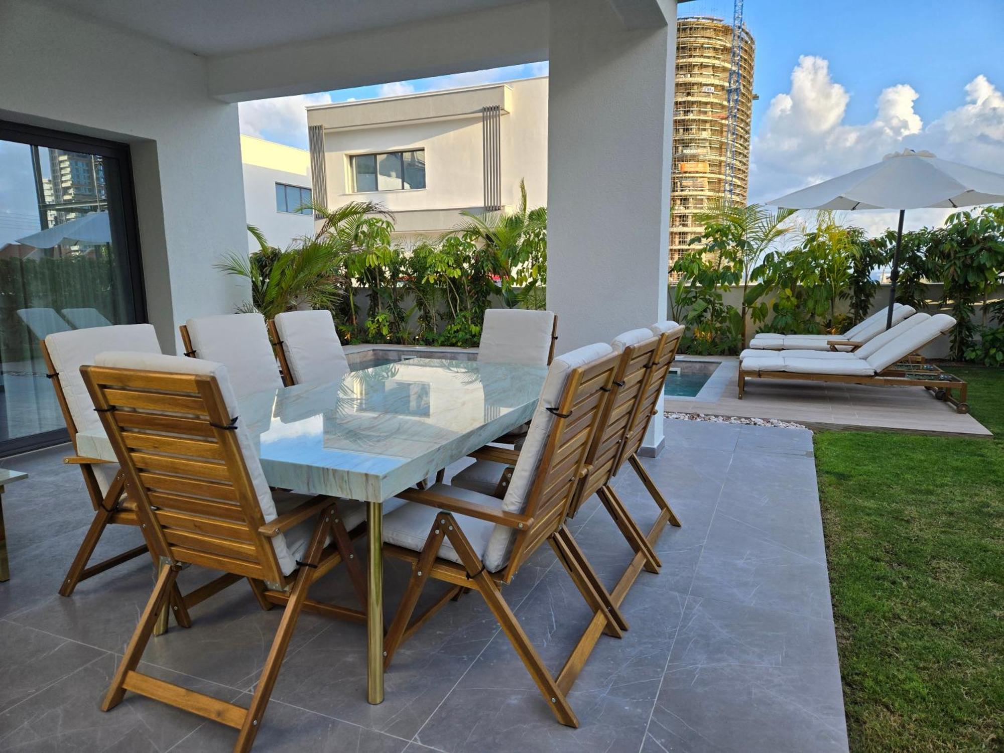 Tg New Luxury Private Resort Villas - Heated Salty Swimming Pool, Outdoor Jacuzzi, Sauna, Exotic Garden *