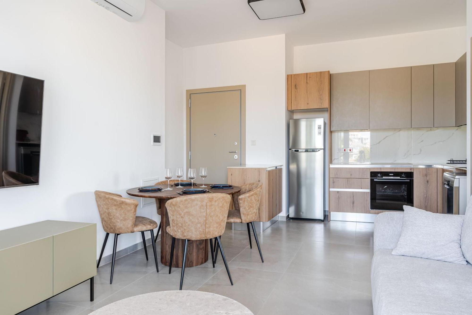 Yamas Urban Living Zakaki Pool Penthouses & Appartement Limasol