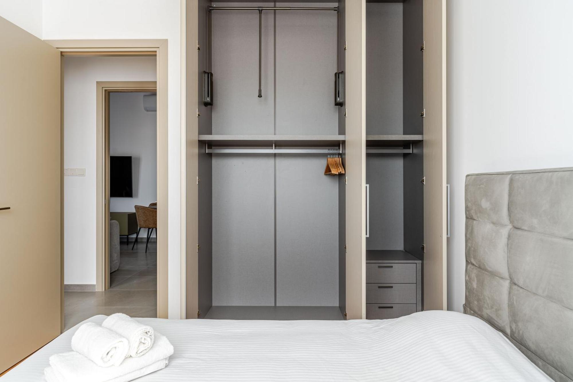 Yamas Urban Living Zakaki Pool Penthouses &