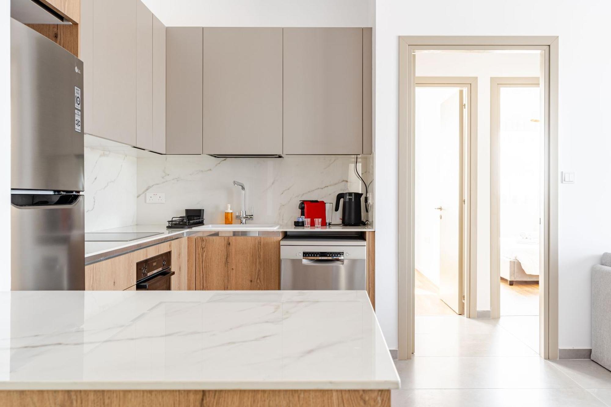 Appartement Yamas Urban Living Zakaki Pool Penthouses &