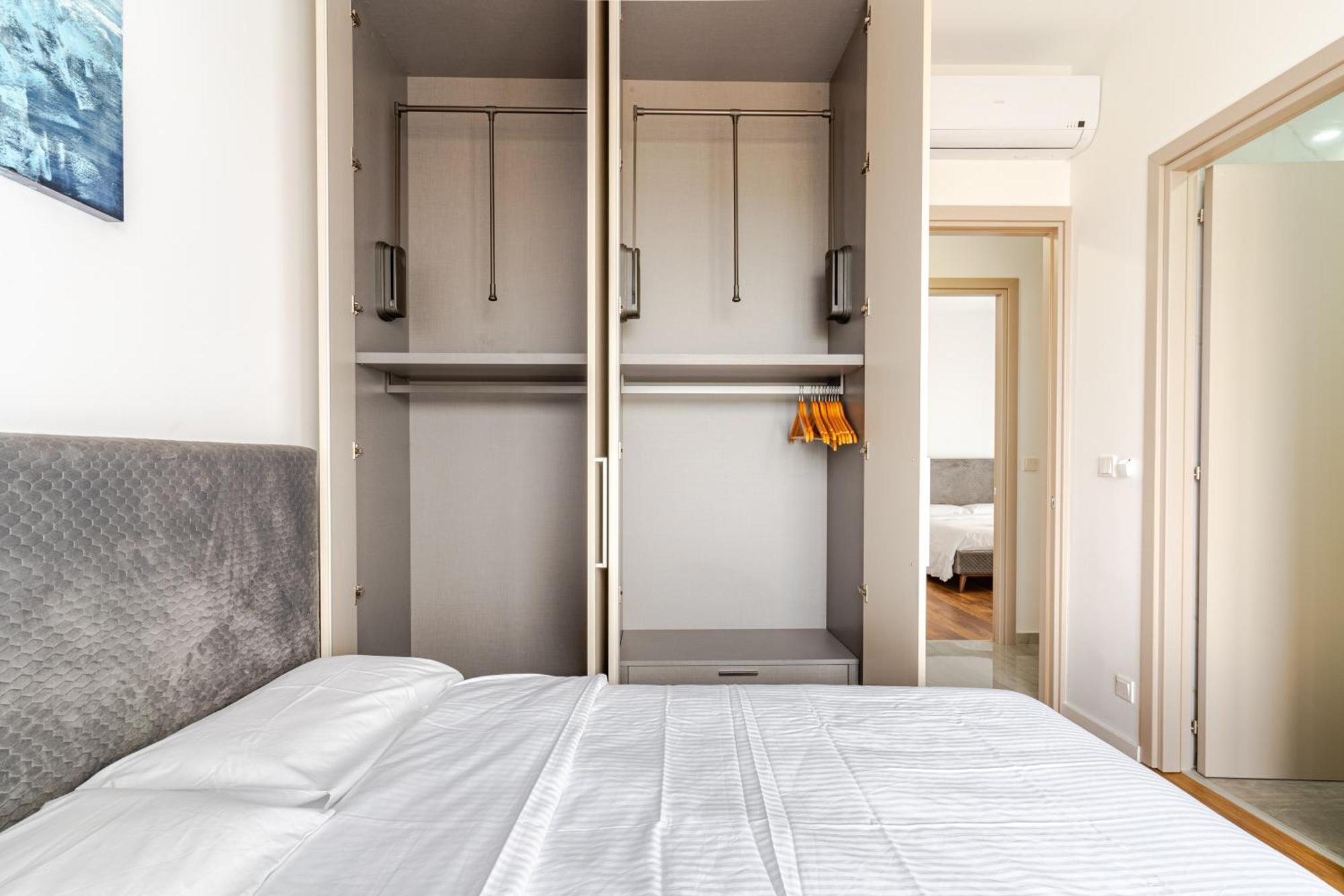 Yamas Urban Living Zakaki Pool Penthouses & Appartement