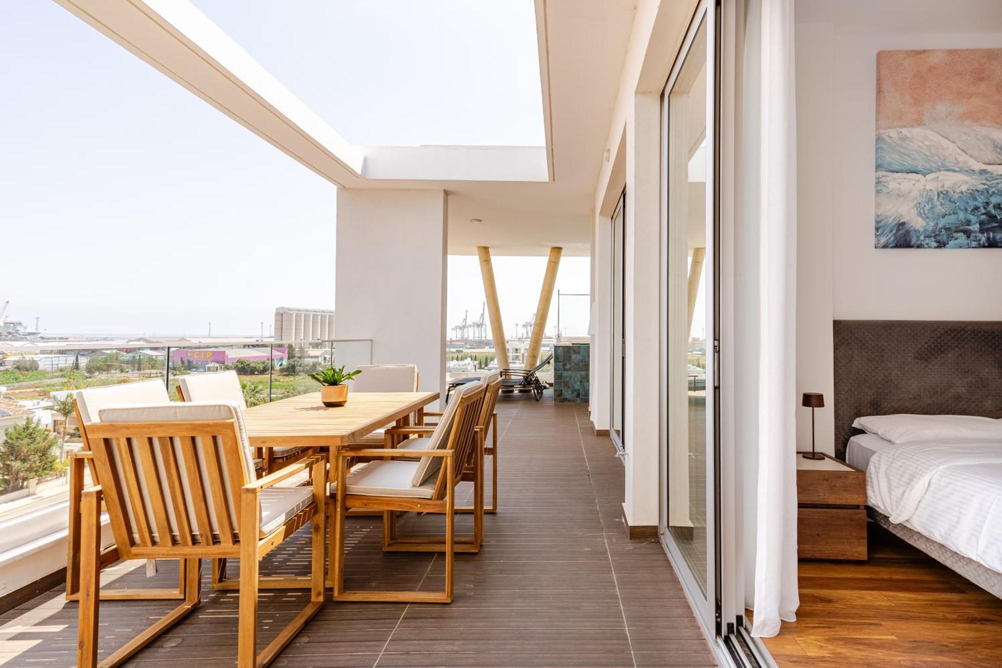 Yamas Urban Living Zakaki Pool Penthouses & Limasol