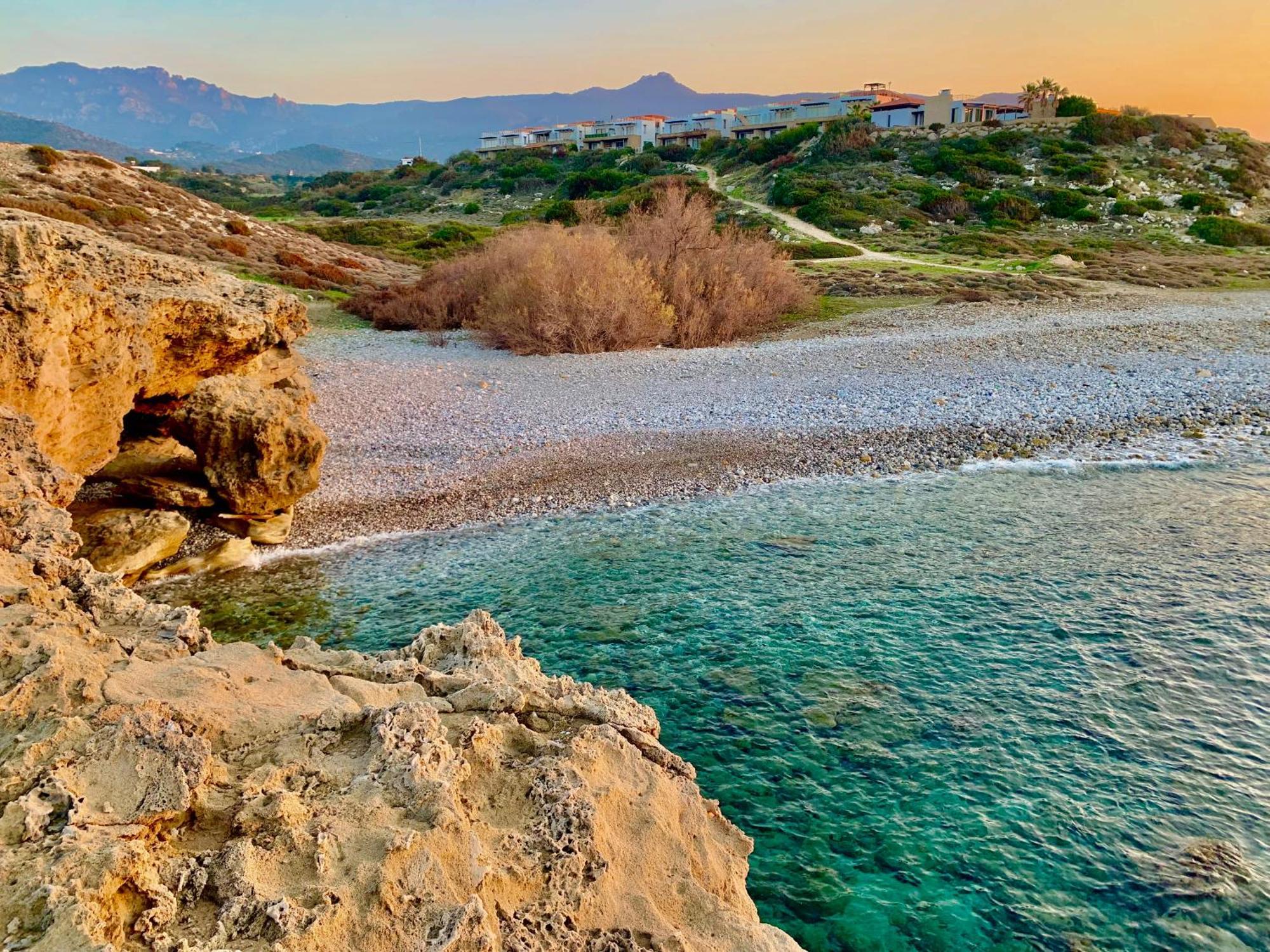 Boho Bay Akanthou