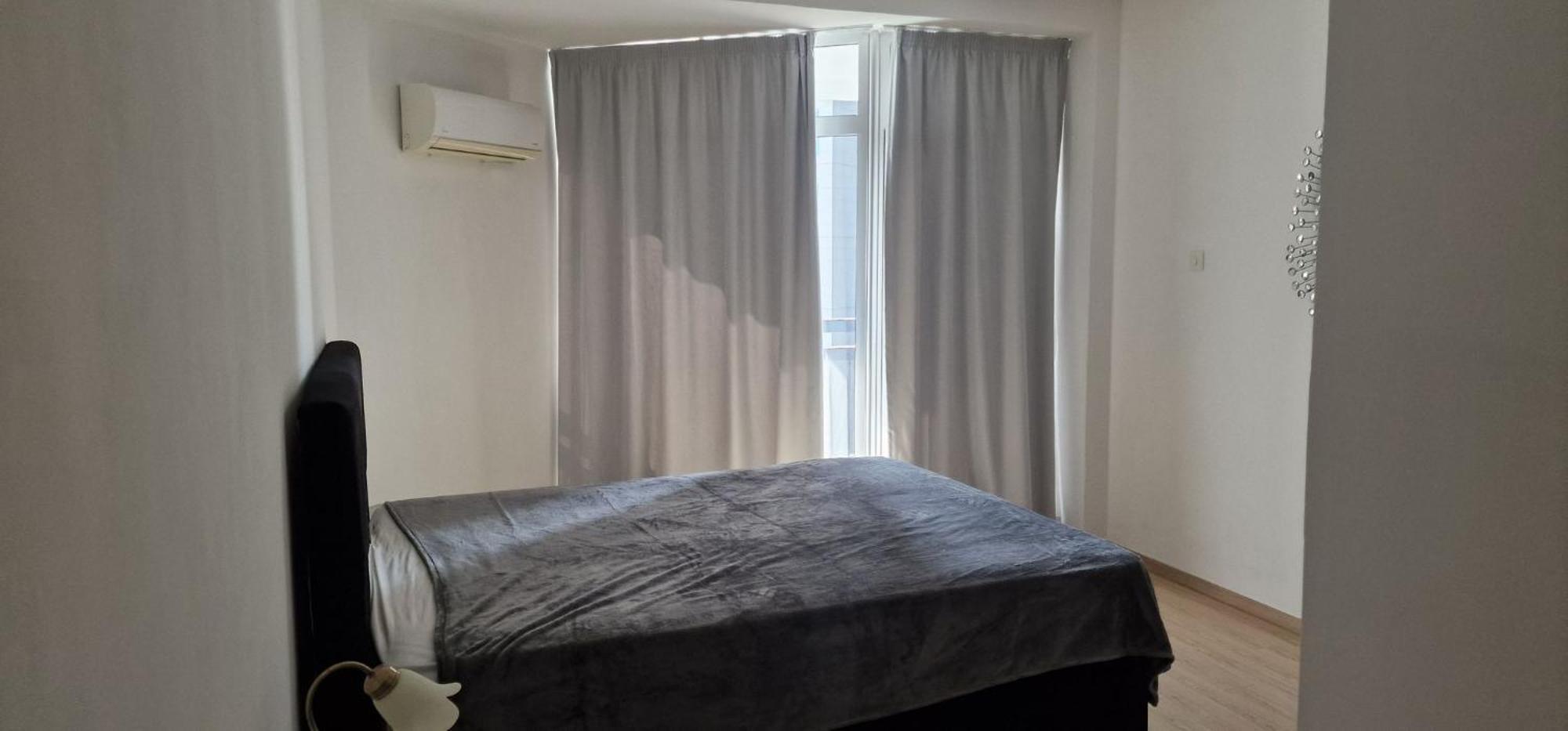 Appartement Marathon With Shared Pool
