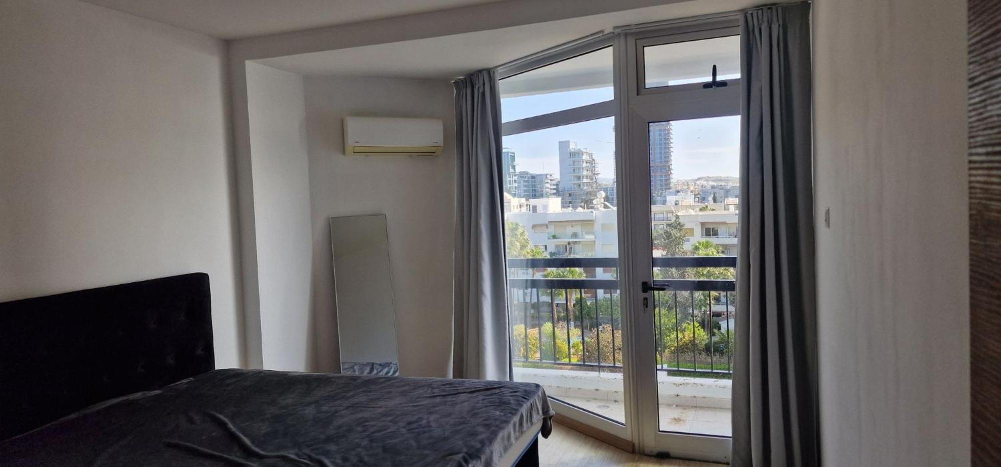 Marathon With Shared Pool Appartement