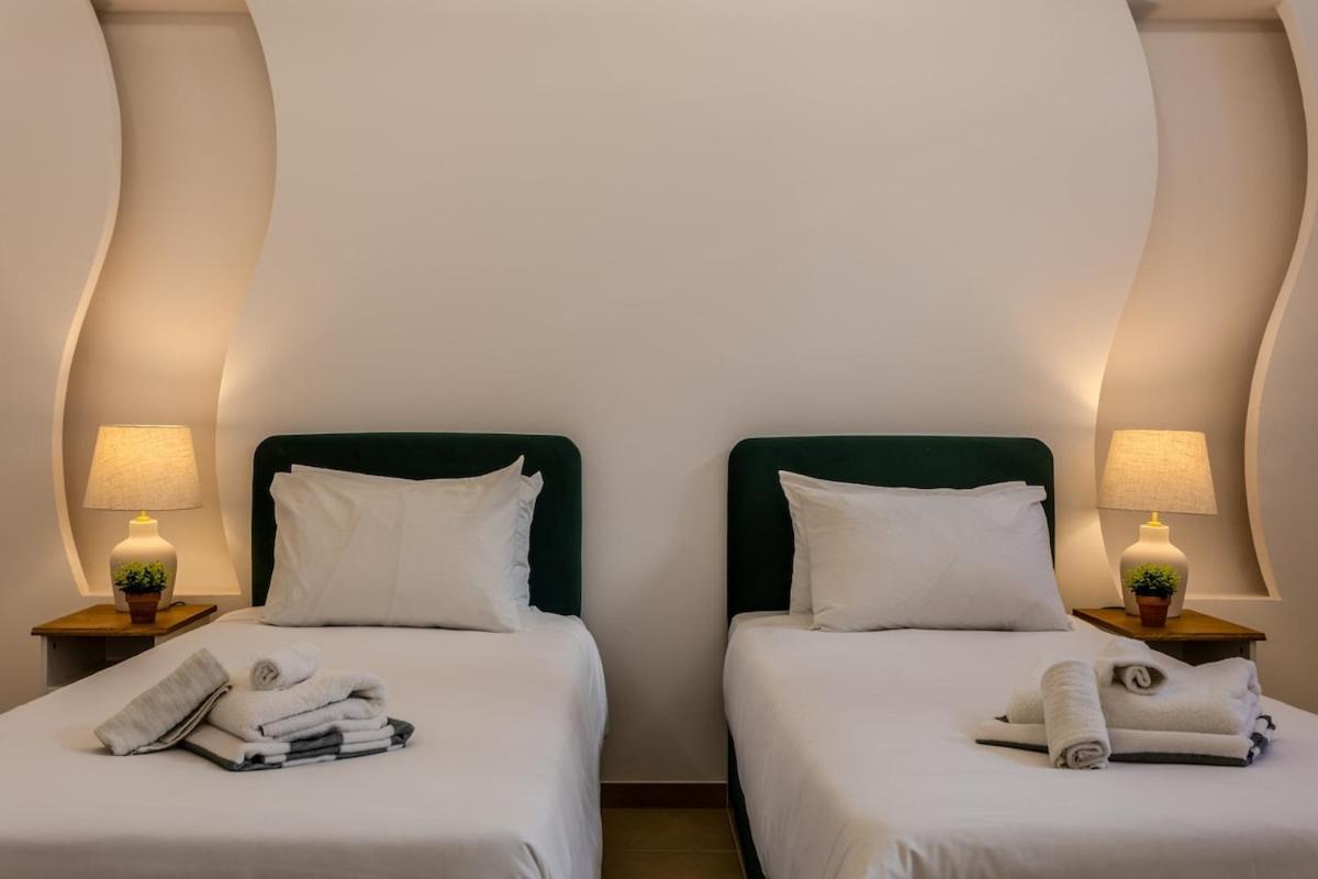 Kallisti & - A Luxury Seaside Retreat Lachi
