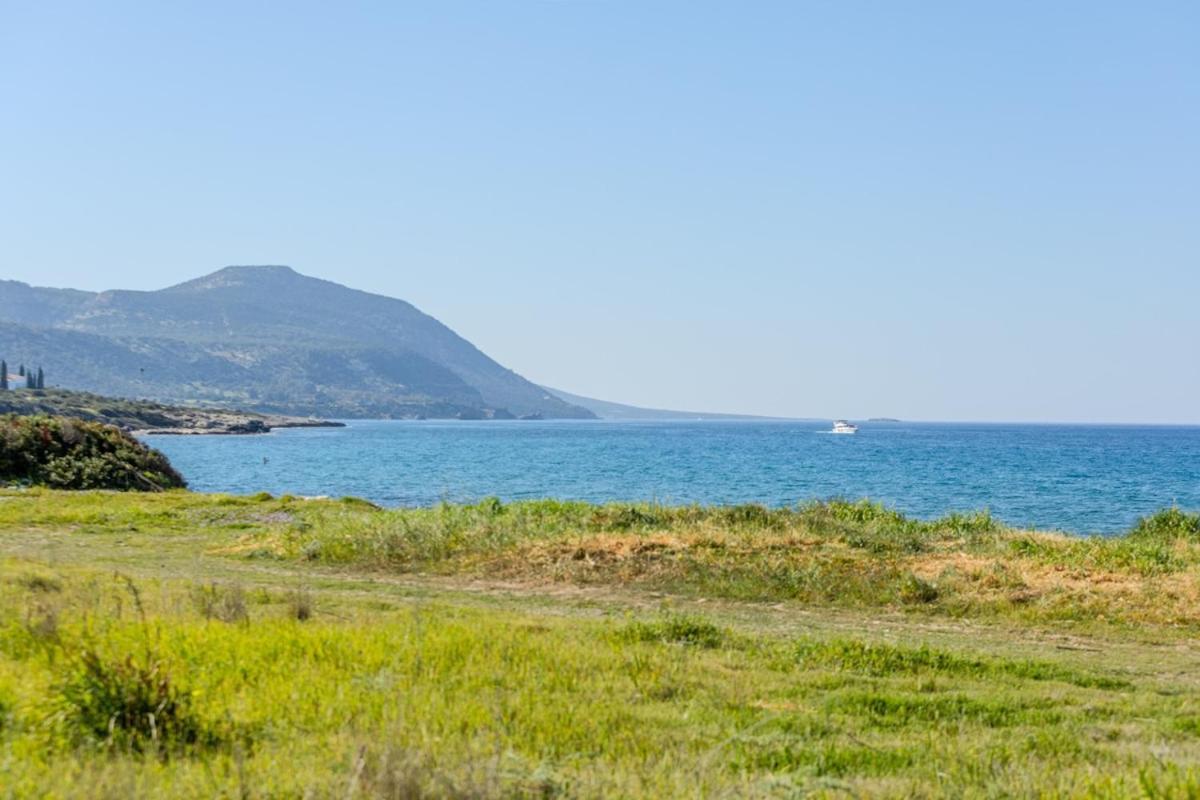 Kallisti & - A Luxury Seaside Retreat