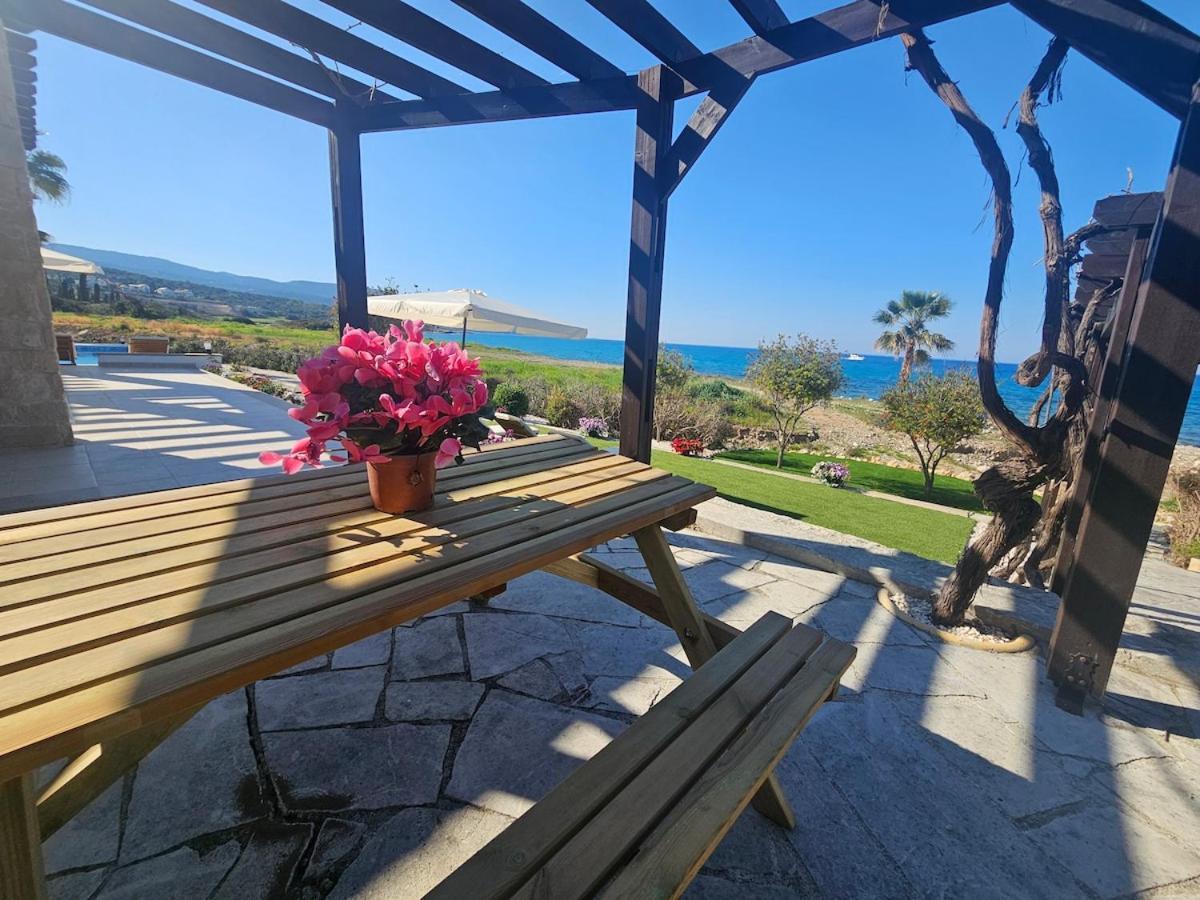 Villa Kallisti & - A Luxury Seaside Retreat Lachi