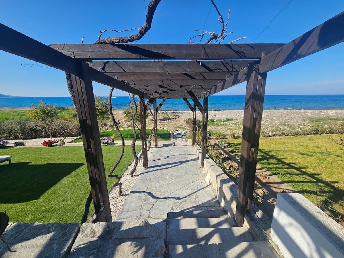 Kallisti & - A Luxury Seaside Retreat Villa Lachi