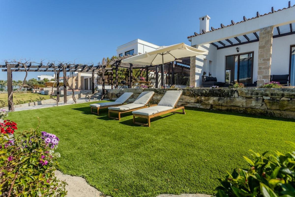 Kallisti & - A Luxury Seaside Retreat Villa *