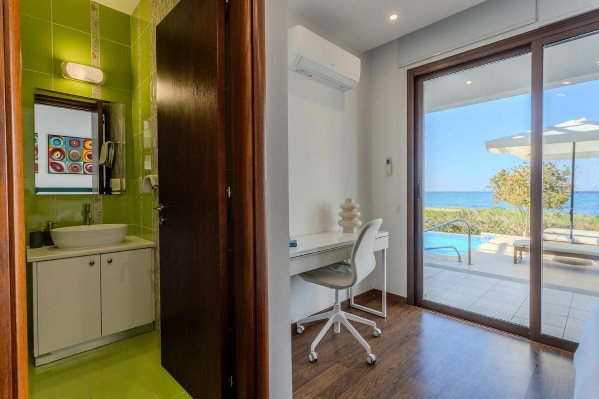 Villa Kallisti & - A Luxury Seaside Retreat Lachi