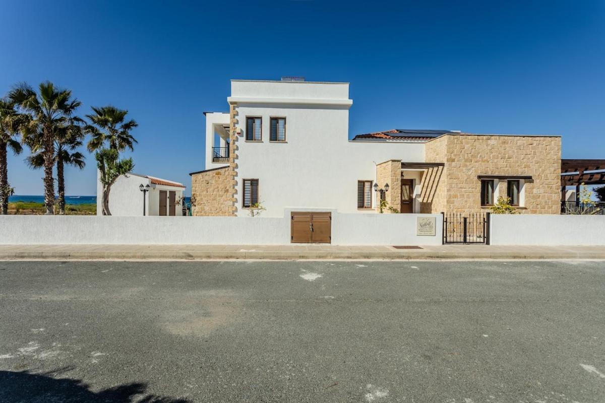Kallisti & - A Luxury Seaside Retreat *