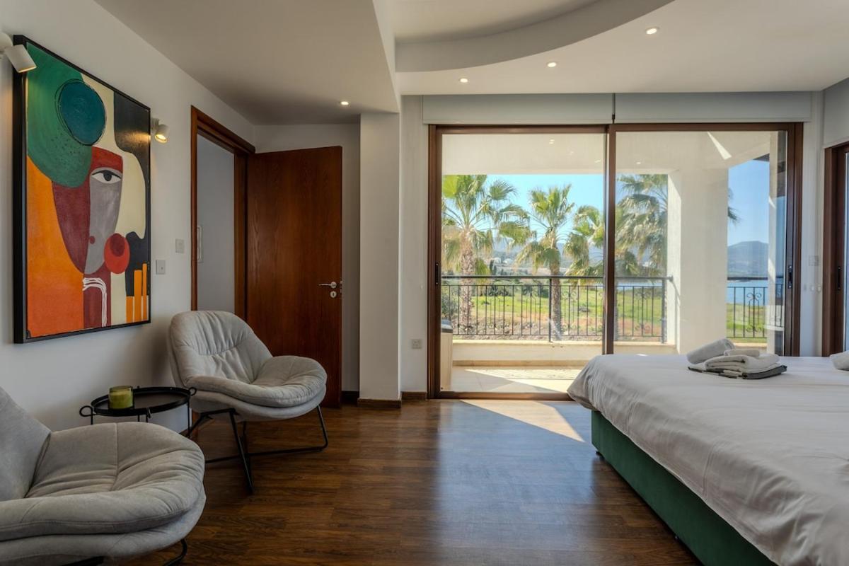 Kallisti & - A Luxury Seaside Retreat