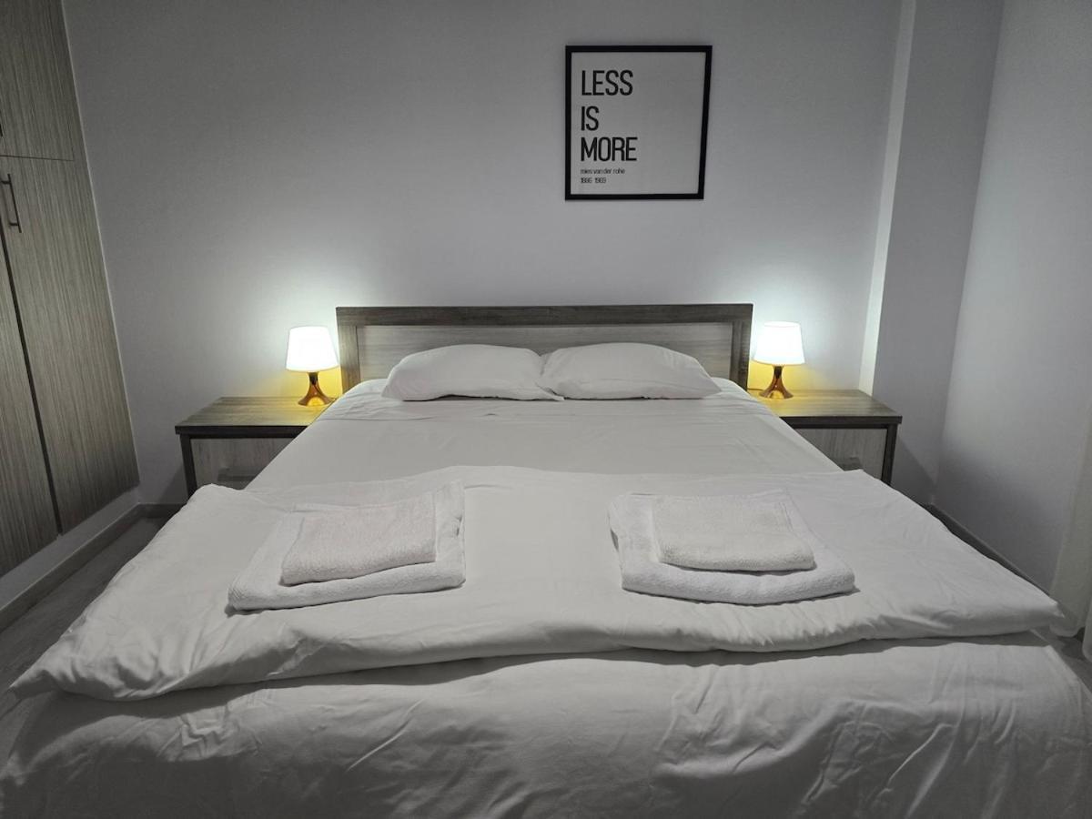Project 99 - Breakbooking Cy Apartment Limassol