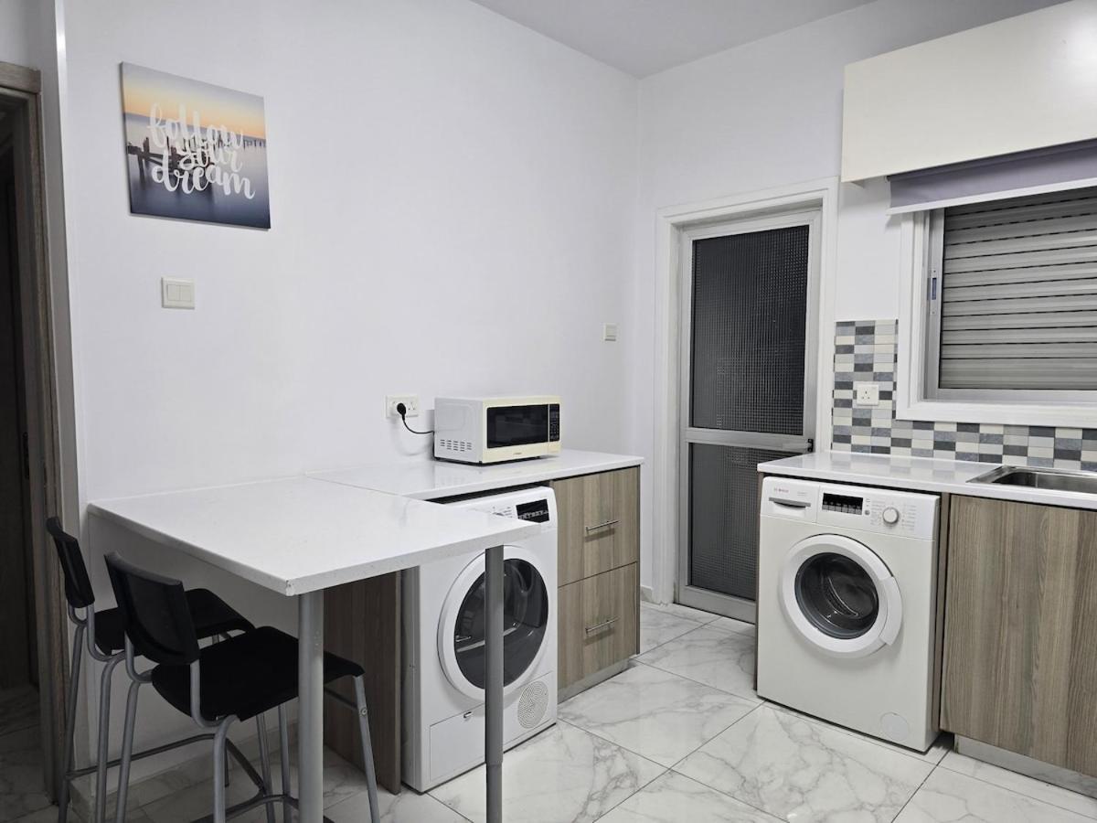 Project 99 - Breakbooking Cy Apartment