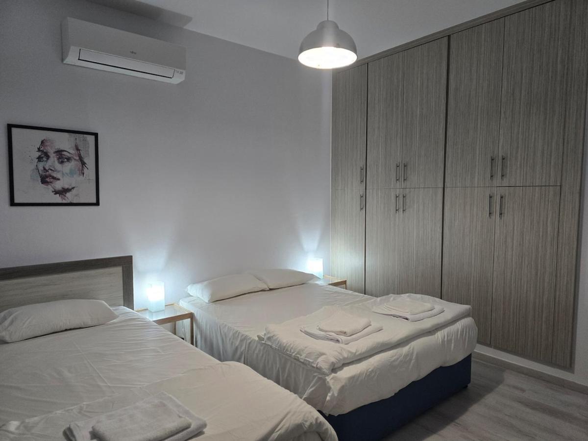 Project 99 - Breakbooking Cy Apartment Limassol