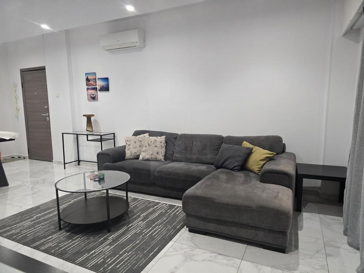 Project 99 - Breakbooking Cy * Limassol