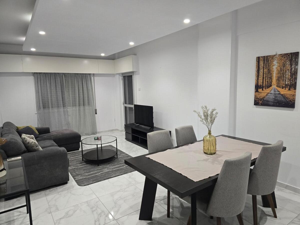 Apartment Project 99 - Breakbooking Cy *