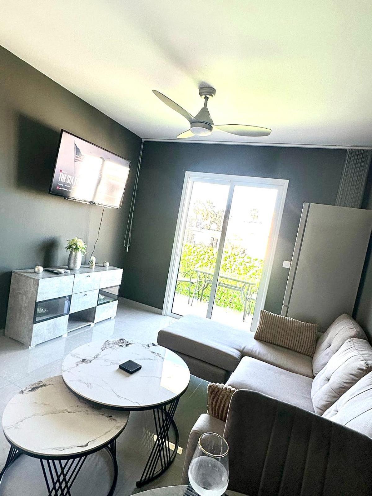 K15 Luxe Oasis Retreat - 3 Minute Drive To *