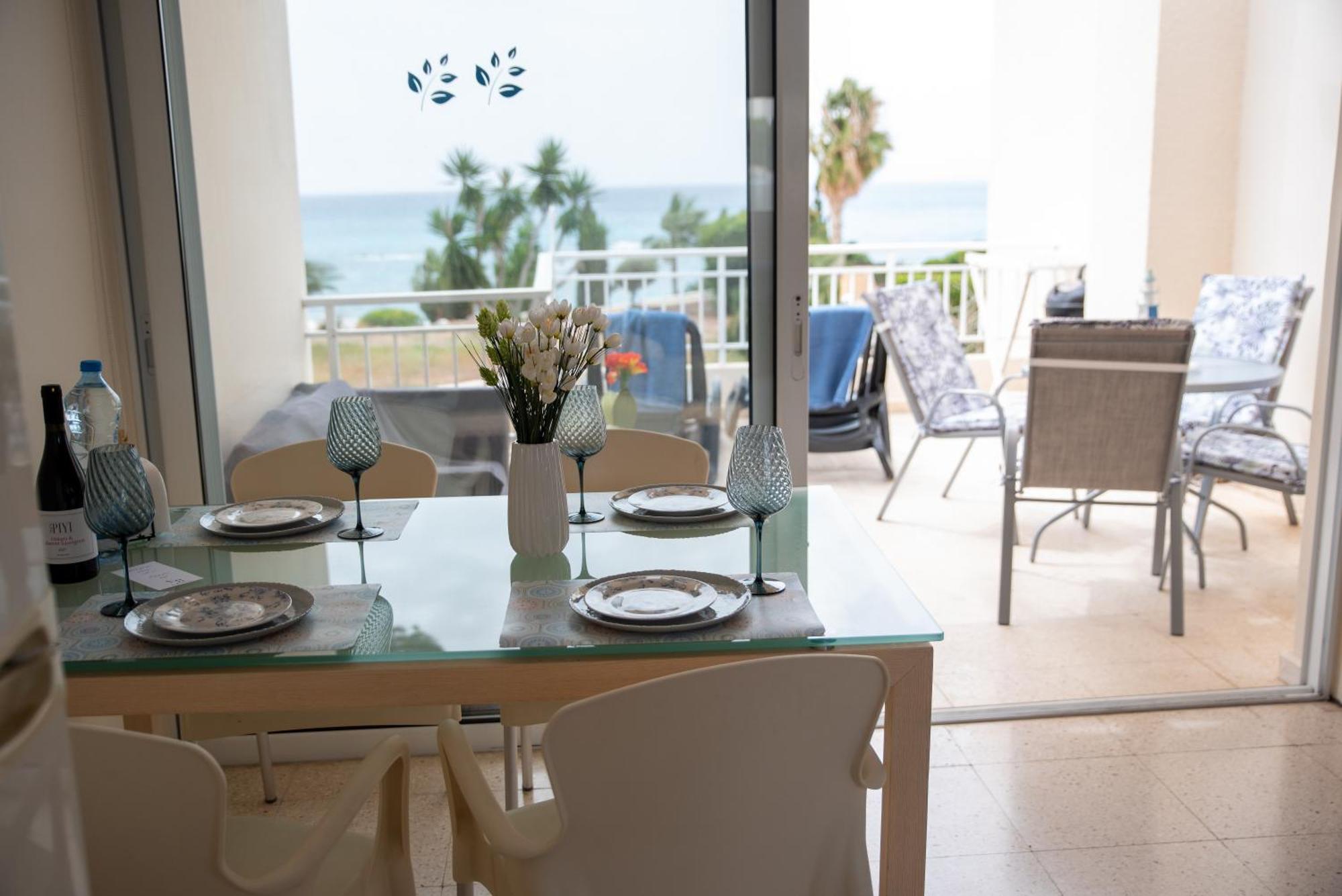 Sea View In Coral Bay Peyia