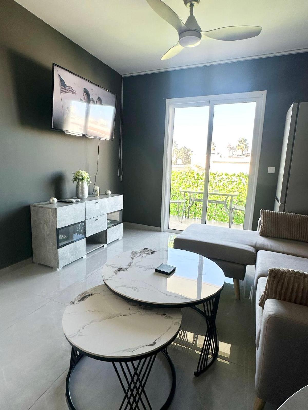 K15 Luxe Oasis Retreat - 3 Minute Drive To *