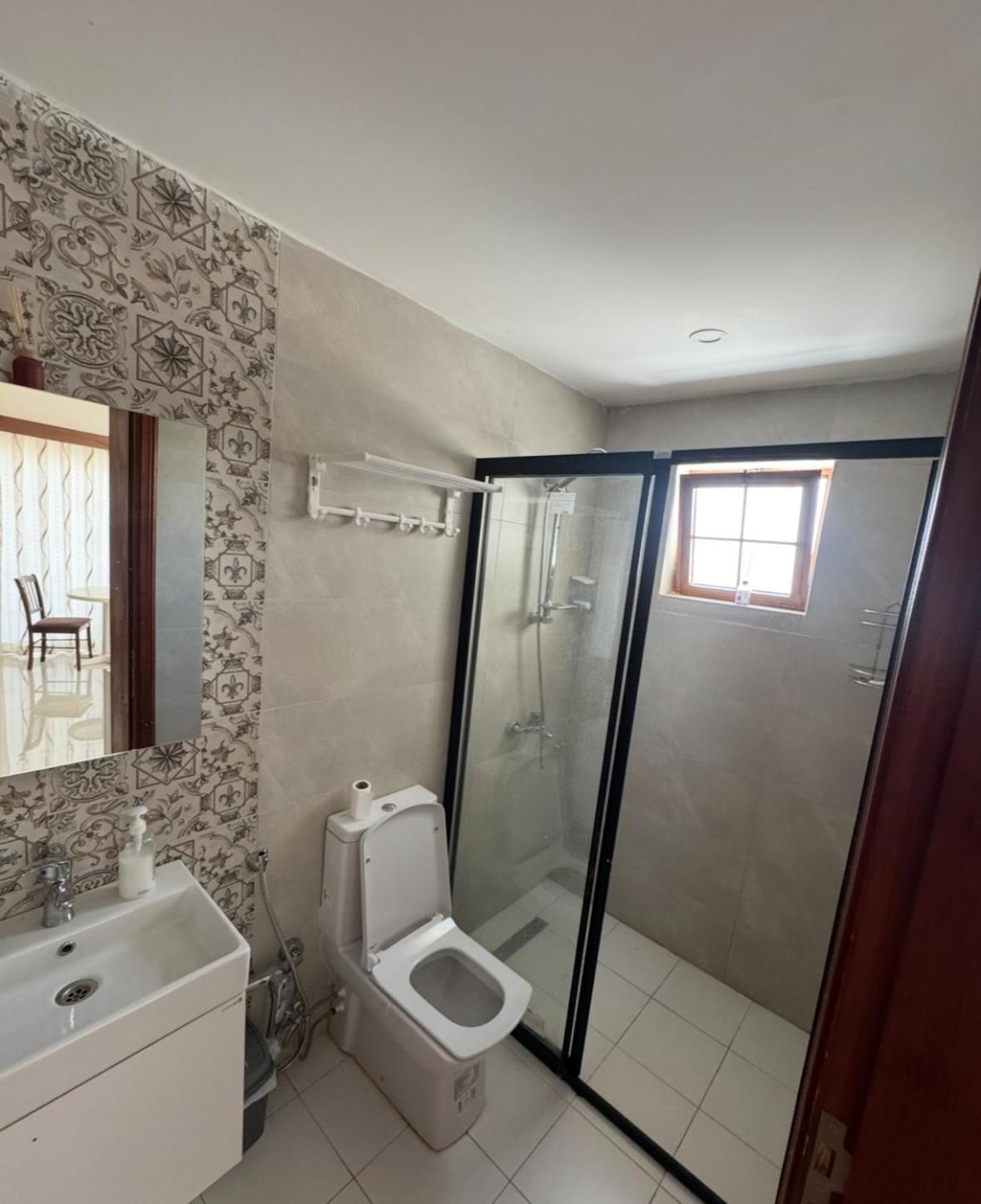 Happiness Guest house *