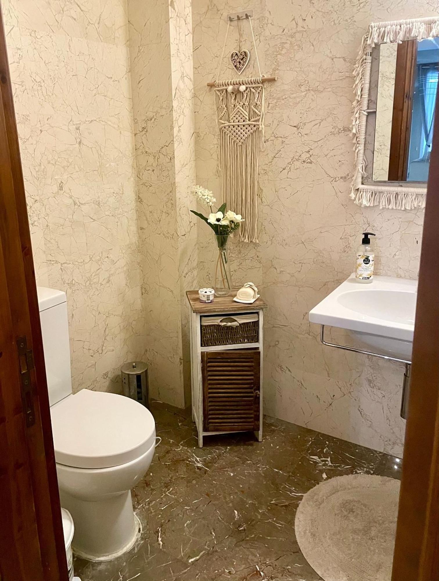 Charming Penthouse With Ocean Views And Private Parking * Voroklini