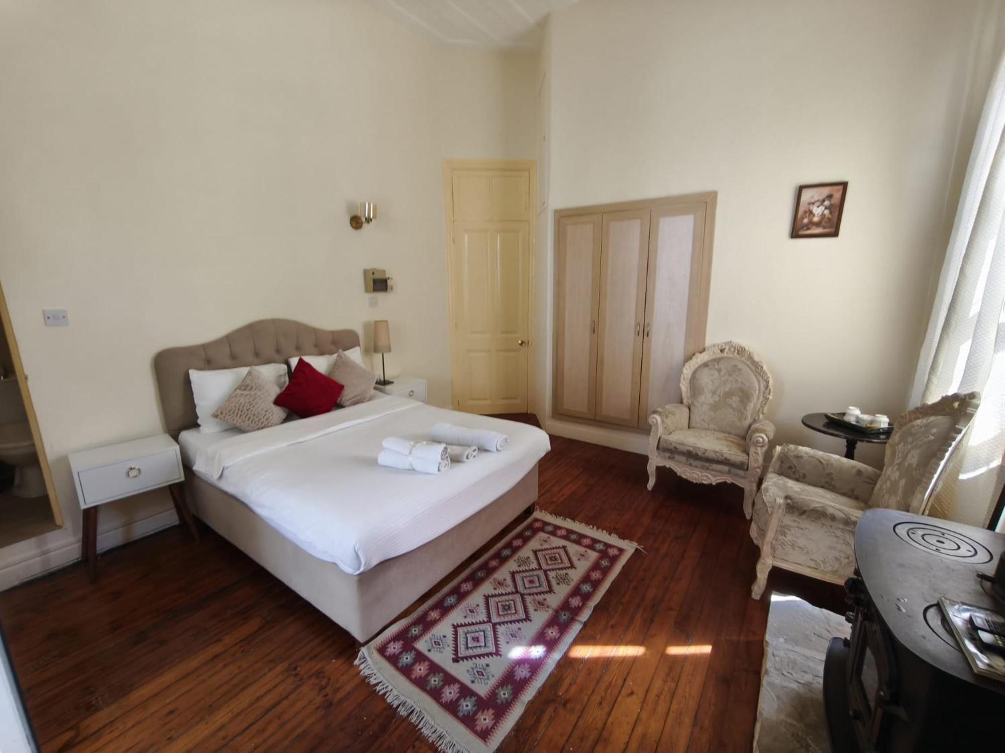 Deniz Boutique Botel Kyrenia (Northern Cyprus)
