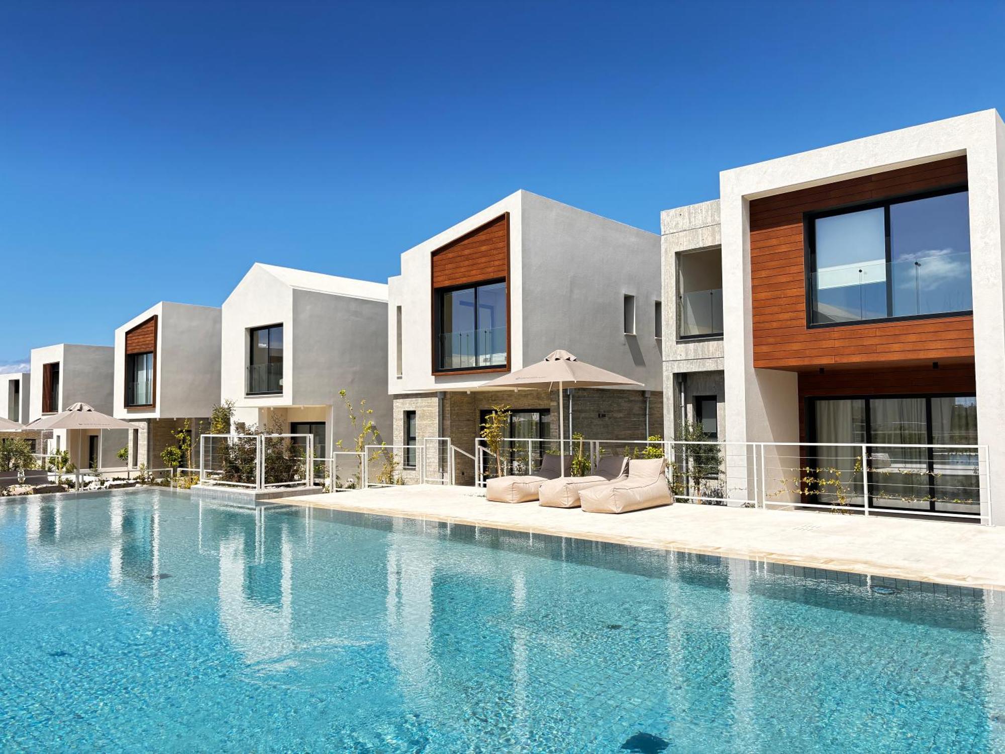 Avalon Gardens Pink&blue With Swimming Pools Sauna Restaurant Gym Villa