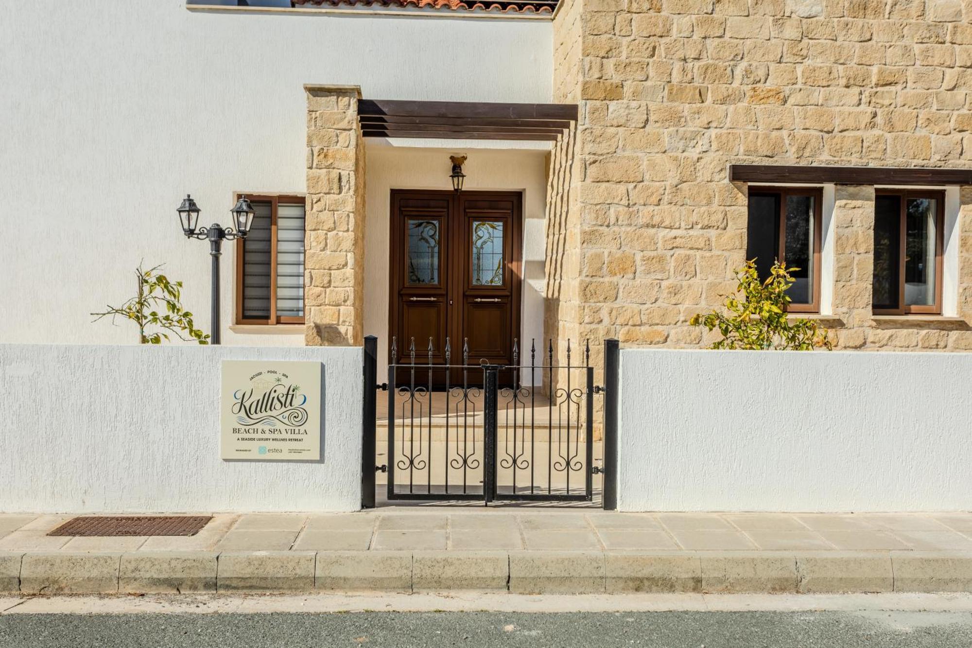 Villa Kallisti & - A Luxury Seaside Retreat Lachi