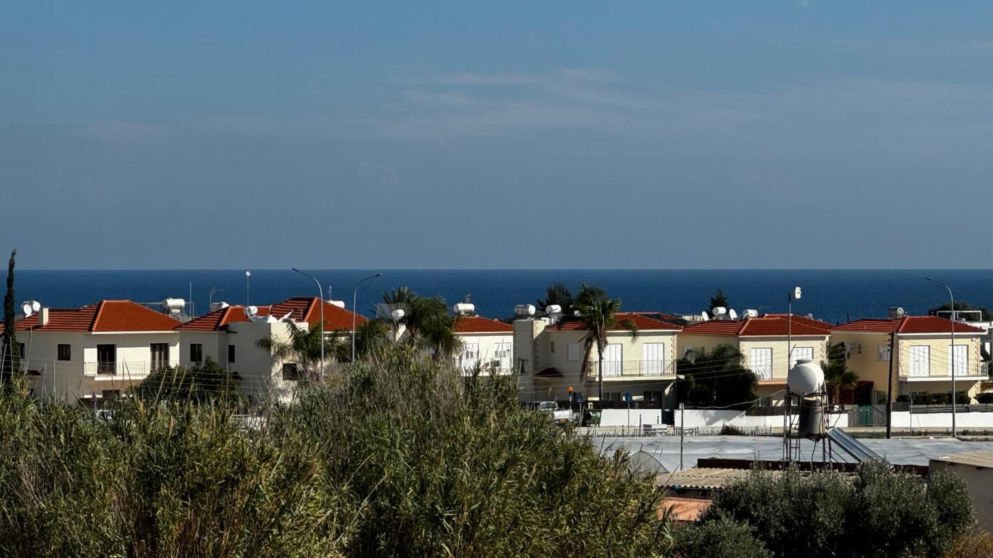 The A-line Seaview Malama With Pool, Tennis Court & Gym Appartement Paralimni