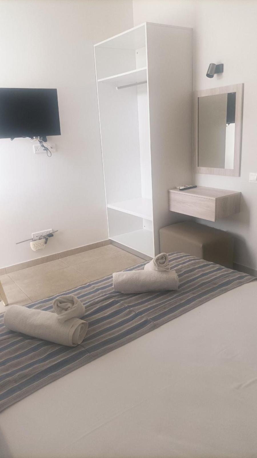 Proteas Mare Apartment Protaras