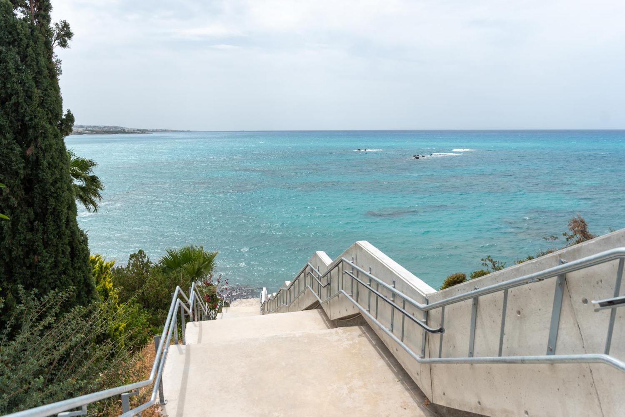 Sea View In Coral Bay *